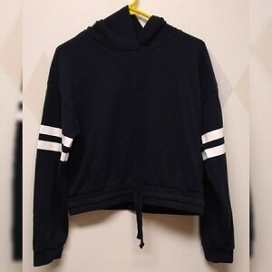 Forever 21 black and white cinch waist hoodie sz M